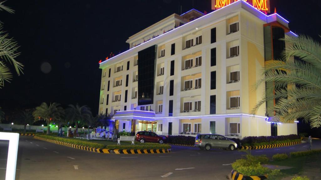Hotel MGM Grand Srikalahasti Exterior foto